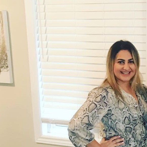 Meet your Posher, Christine - Picture 1 of 1